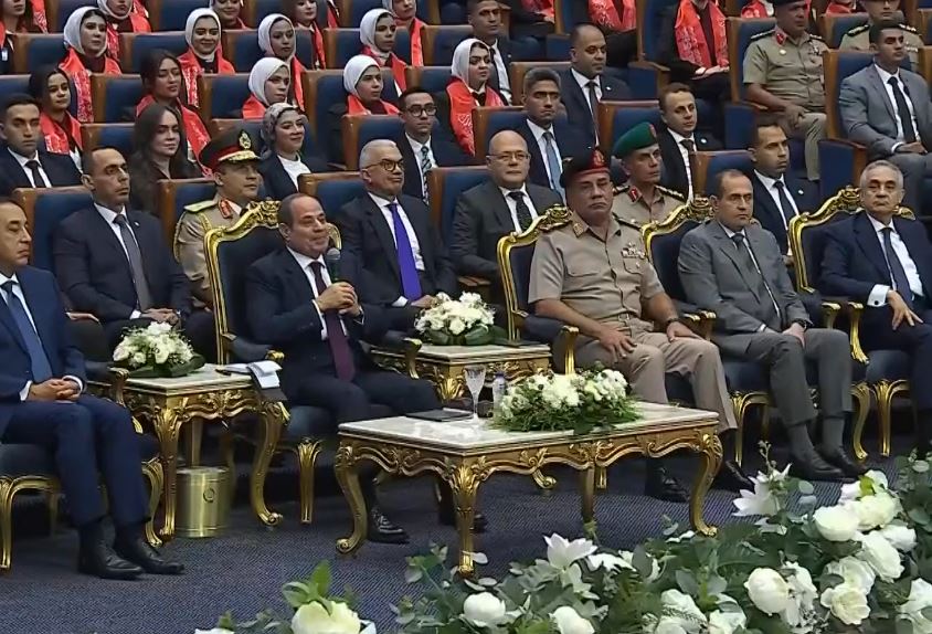 السيسي: الوعي مسؤولية كل مصري في مواجهة التحديات المستمرة للدولة