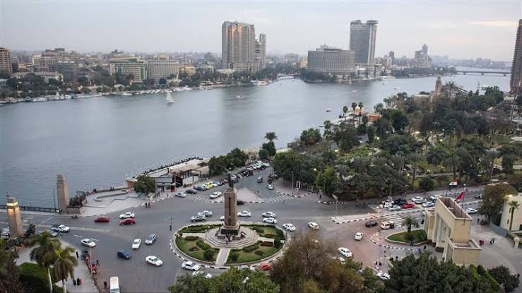 طقس اليوم: حار نهارًا ومعتدل ليلًا مع فرص للأمطار الخفيفة